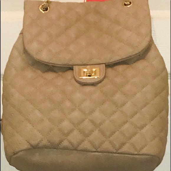 Backpack - Picture 2 of 4